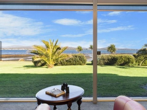 The Lodge - Your Accommodation 1