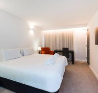 The Nest - Spacious Studio on Newcastle St with Roof Terrace - Your Accommodation