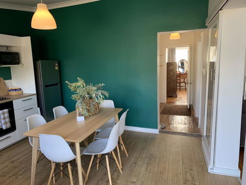 The Old Bakery Guesthouse, Harden - Your Accommodation 1
