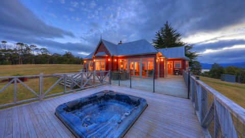 The Peninsula Experience - Your Accommodation 1