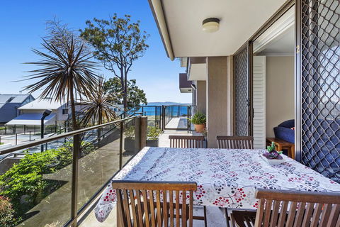The Poplars, Unit 2/36 Magnus Street - Your Accommodation 3