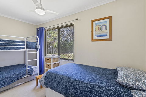 The Poplars, Unit 2/36 Magnus Street - Your Accommodation 2