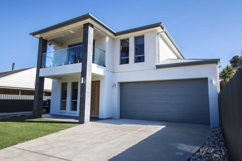 The Races Complex - Your Accommodation 0