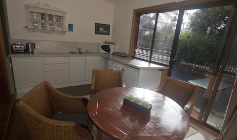 The Shingles Riverside Cottages - Your Accommodation 2
