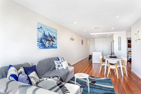 The Shoal Apartments, Unit 504/4-8 Bullecourt Street - Your Accommodation 2