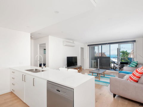 The Shoal, Unit 210/4-8 Bullecourt Street - Your Accommodation 3
