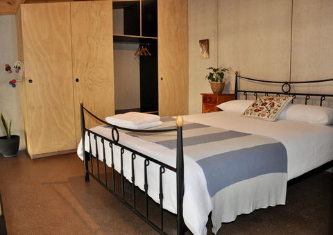 The Shouse - Durrants Lookout - Your Accommodation 1