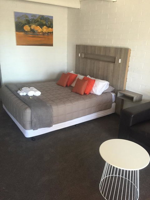 Thomas Lodge Motel - Your Accommodation 0