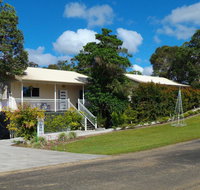 Tinaroo Sunset Retreat - Your Accommodation