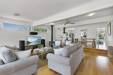 To The Beach - Your Accommodation 0