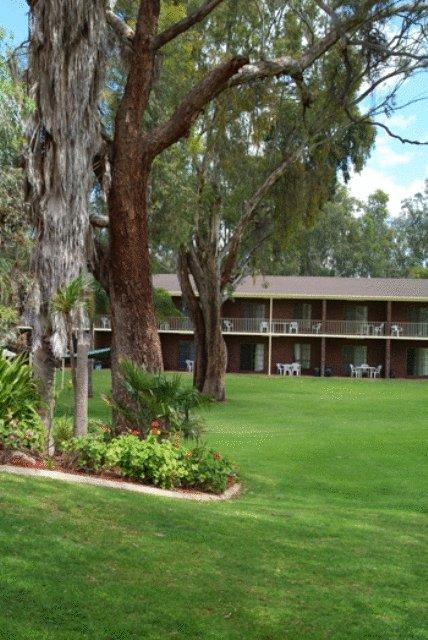 Tocumwal Golf Resort - Your Accommodation 3
