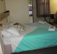 Tocumwal Hotel Motel The Palms - Your Accommodation