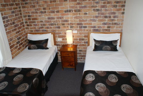 Toowong Villas - Your Accommodation 2