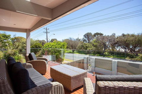 Top Class Beachfront Tootgarook - Your Accommodation 3