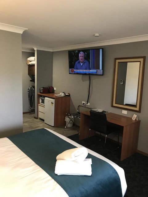 Town & Country Motor Inn - Your Accommodation 1