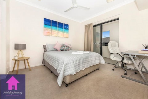 Townsville Luxury Spacious Apt 3 BR-2BTH Pools - Your Accommodation 2