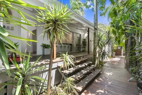 Tranquil & Tropical, Sunshine Beach - Your Accommodation 2