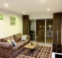 Tranquil Relaxing Forrest Style Apartment - Braddon CBD - Your Accommodation