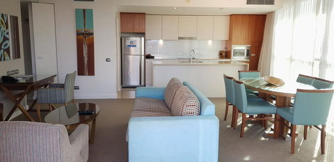 U212 Elston Grandsurf Resort - Your Accommodation 2