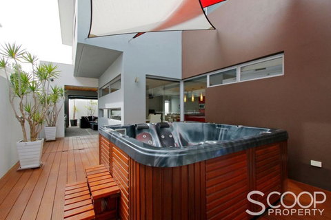 Ultra Stylish Fremantle Area - Your Accommodation 0