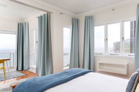 Unbelievable Clifftop Townhouse With Ocean Views - Your Accommodation 2