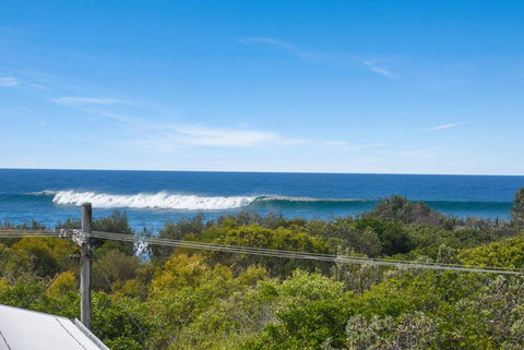 Unit 3 At 4 Pelican Street, Peregian Beach, Noosa Shire - Your Accommodation 0