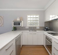Unit 3 Emerald Shores - shipping lane views - Your Accommodation