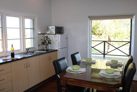 Upper Reach Spa Cottage - Your Accommodation 3