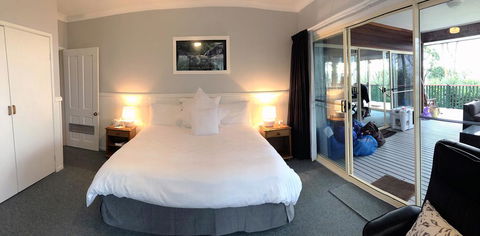 Valley View Luxury Retreat - Your Accommodation 2