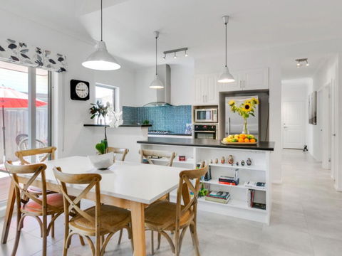 Venice On The Beach - Your Accommodation 0