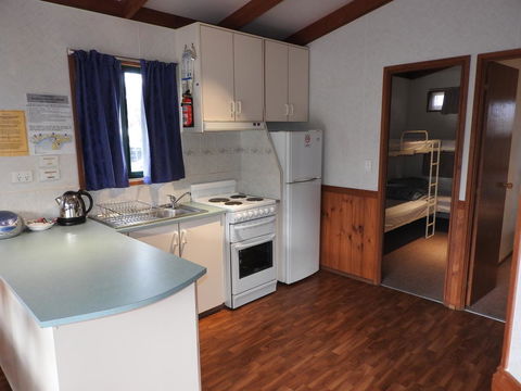 Victoria Lake Holiday Park - Your Accommodation 3