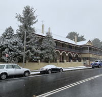 Victoria Albert Guest House Bar Cafe and Restaurant