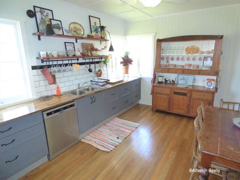 Victoria House - Your Accommodation 2
