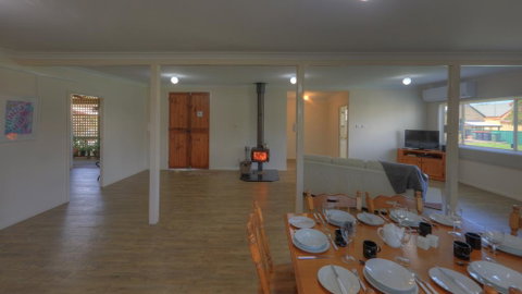 Village Stays Coldstream Gallery Bungalow - Your Accommodation 2