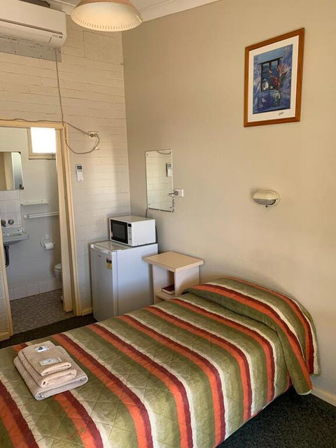 Walgett Motel - Your Accommodation 1