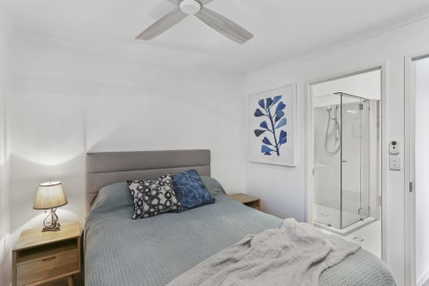 Walking On Sunshine - Your Accommodation 2