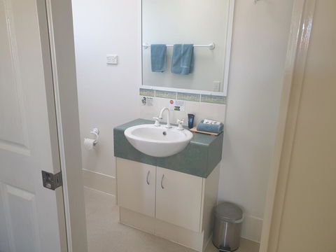 Warrego Motel - Your Accommodation 3