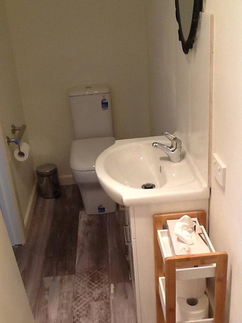 Redruth Cottage - Your Accommodation 14
