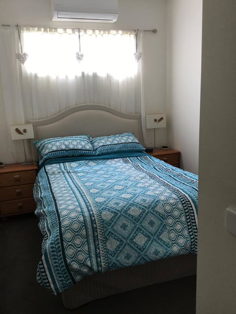 Redruth Cottage - Your Accommodation 8