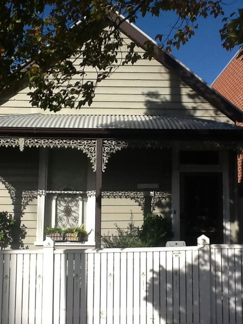 Redruth Cottage - Your Accommodation 0