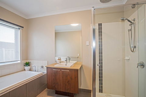 Nautical Rise Torquay - Your Accommodation 20