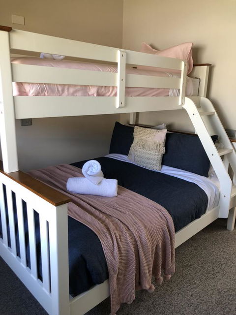 The PC Cottage - Your Accommodation 13