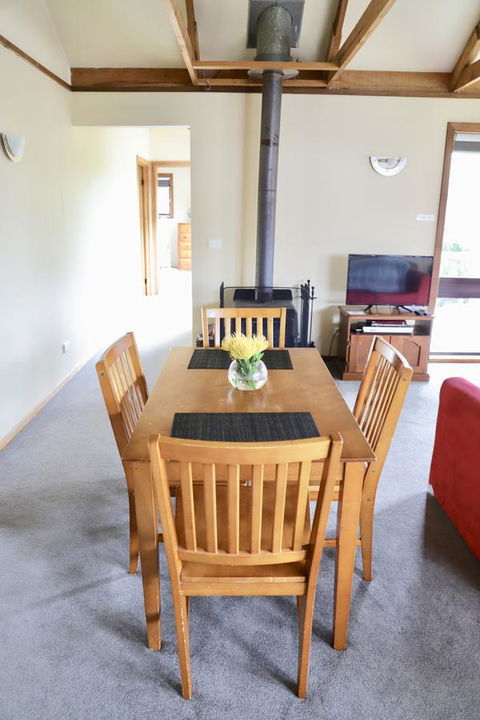 Red Ceder Cottage - Great Ocean Road - Port Campbell - Your Accommodation 15