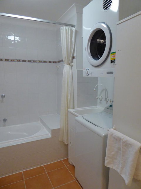 Lifestyle Apartments At Ferntree - Your Accommodation 18