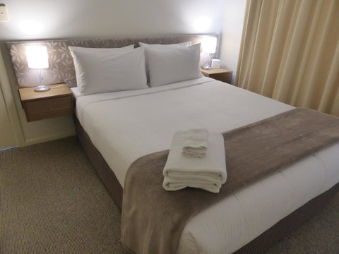 Lifestyle Apartments At Ferntree - Your Accommodation 13