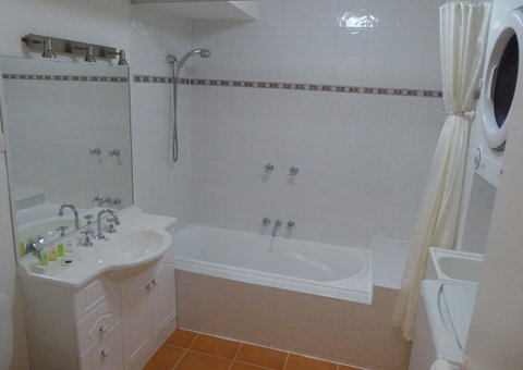 Lifestyle Apartments At Ferntree - Your Accommodation 21