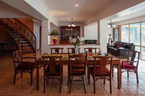 The Dan - Your Accommodation 4