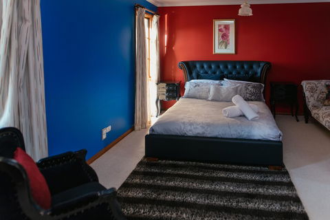 The Dan - Your Accommodation 8