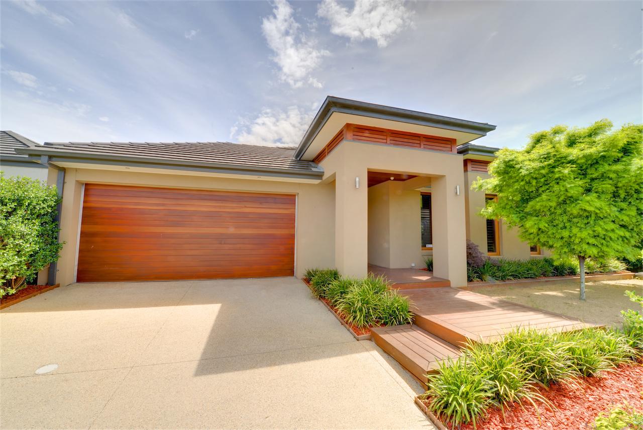 Newington VIC Your Accommodation