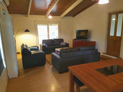 Wahroonga - Your Accommodation 10